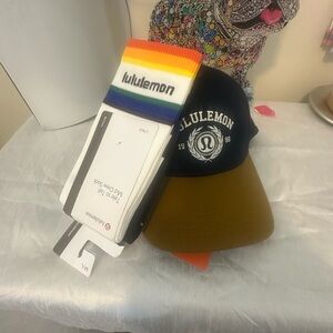 Lululemon Athletica Navy and Mustard Hat and Lululemon sock bundle 2 socks